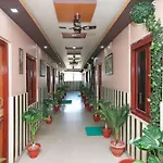Oyo Hotel Yb Continental