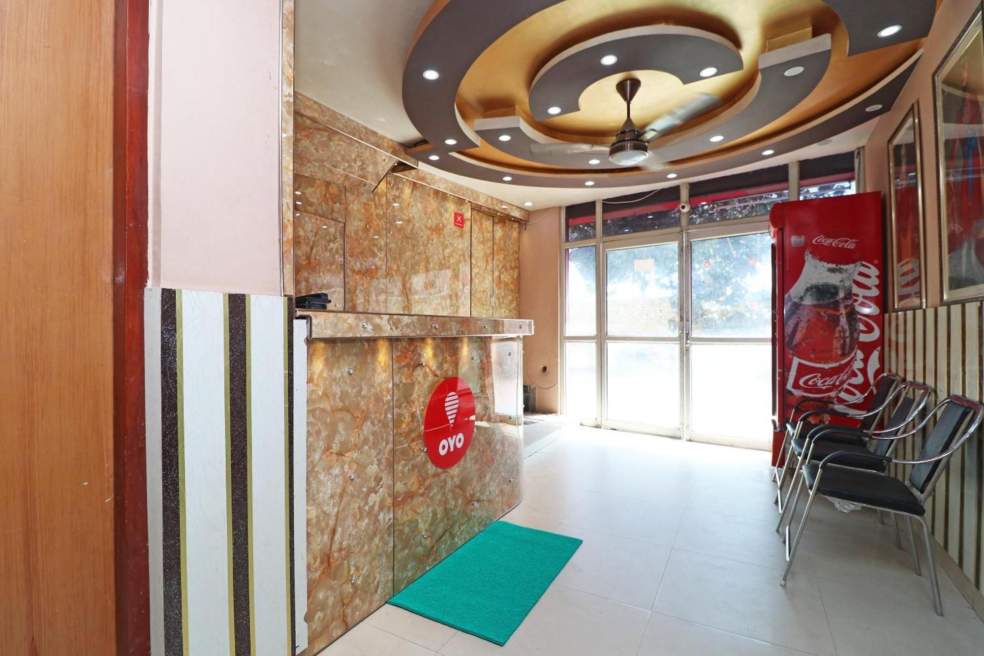 Hotel Oyo Yb Continental Lucknow